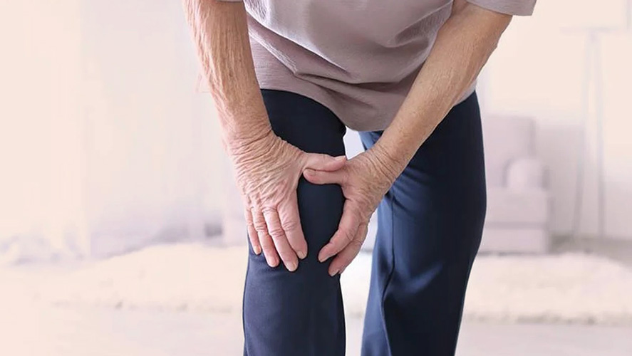 nyeri lutut kerap terjadi seiring penuaan