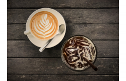 kopi panas atau es kopi yang lebih banyak antioksidannya