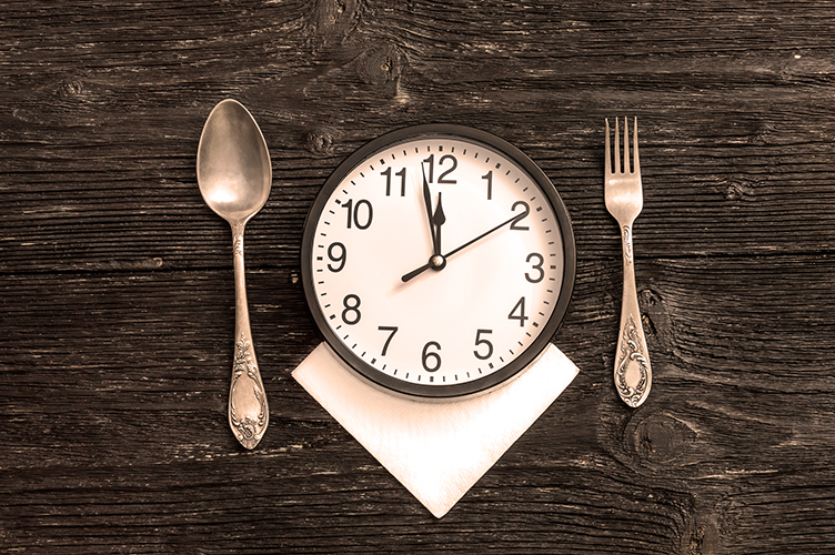 kenapa telat makan memicu mual 